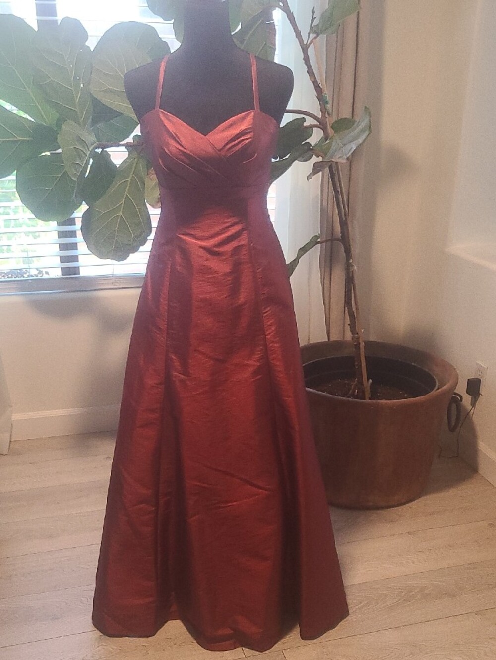 DaVinci Burgundy Spaghetti-Strap A-Line Wedding Dress Xs
